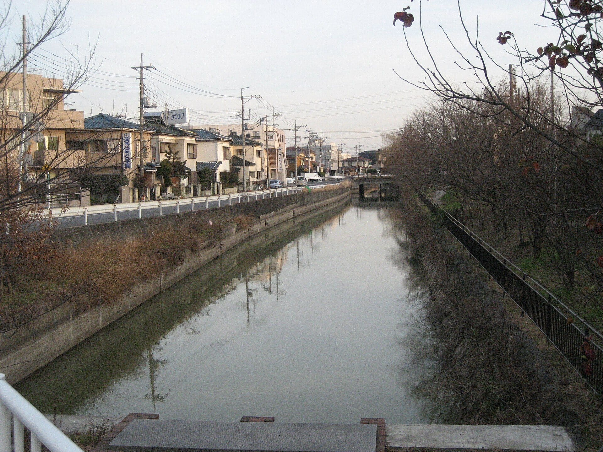 越谷市